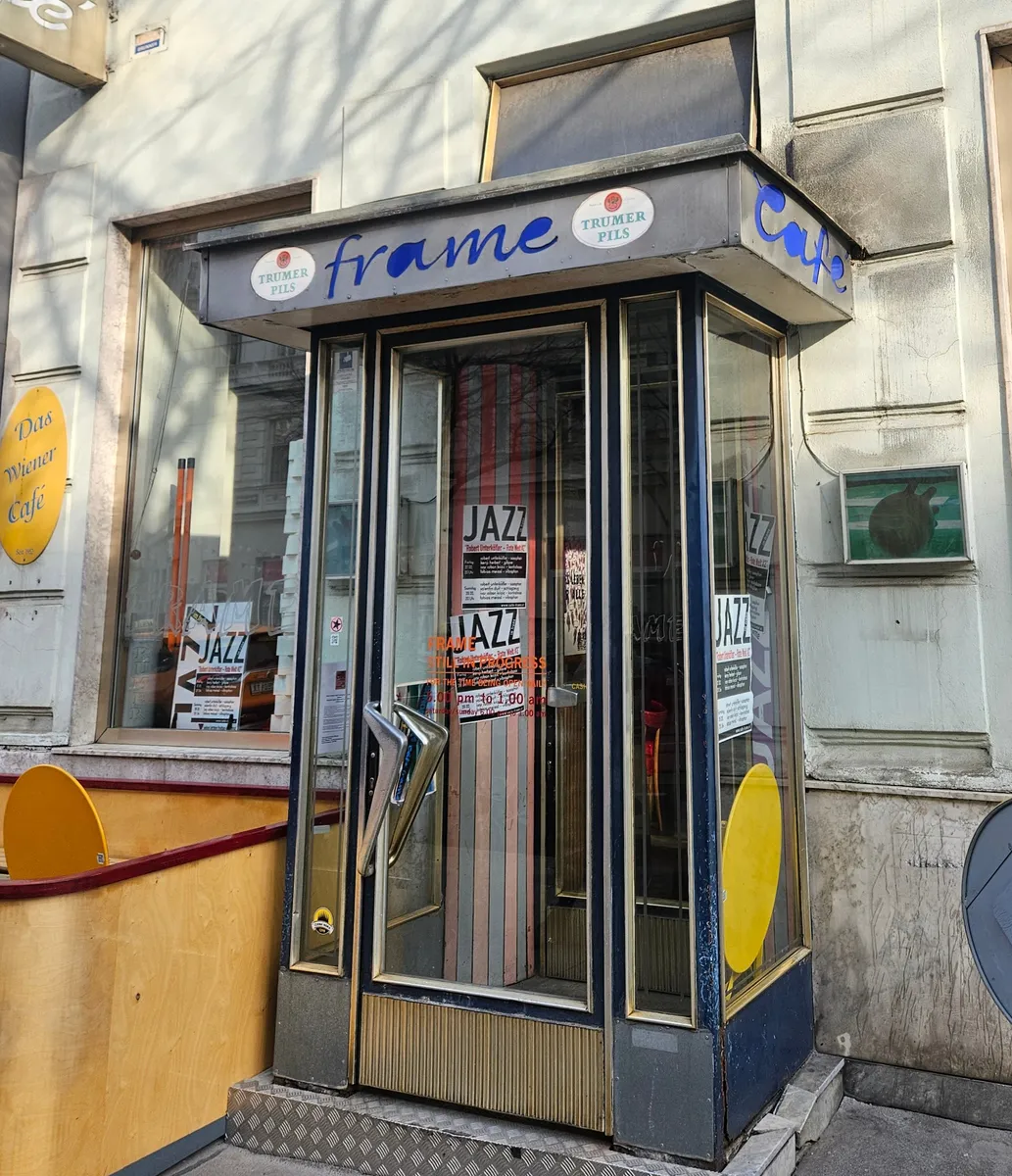 Café Frame