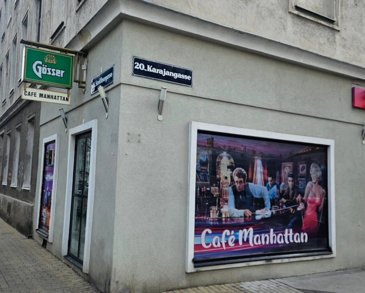 Café Manhattan
